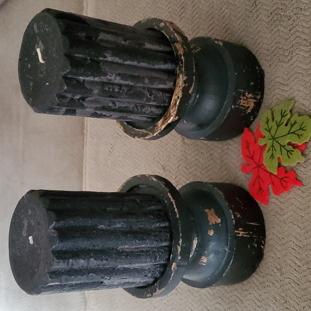 Set of 2 Wood Candle Holders